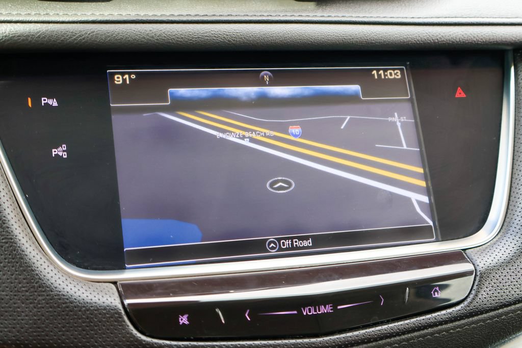 Used 2019 Cadillac XT5 Premium Luxury w/ Driver Assist Package FWD image 4