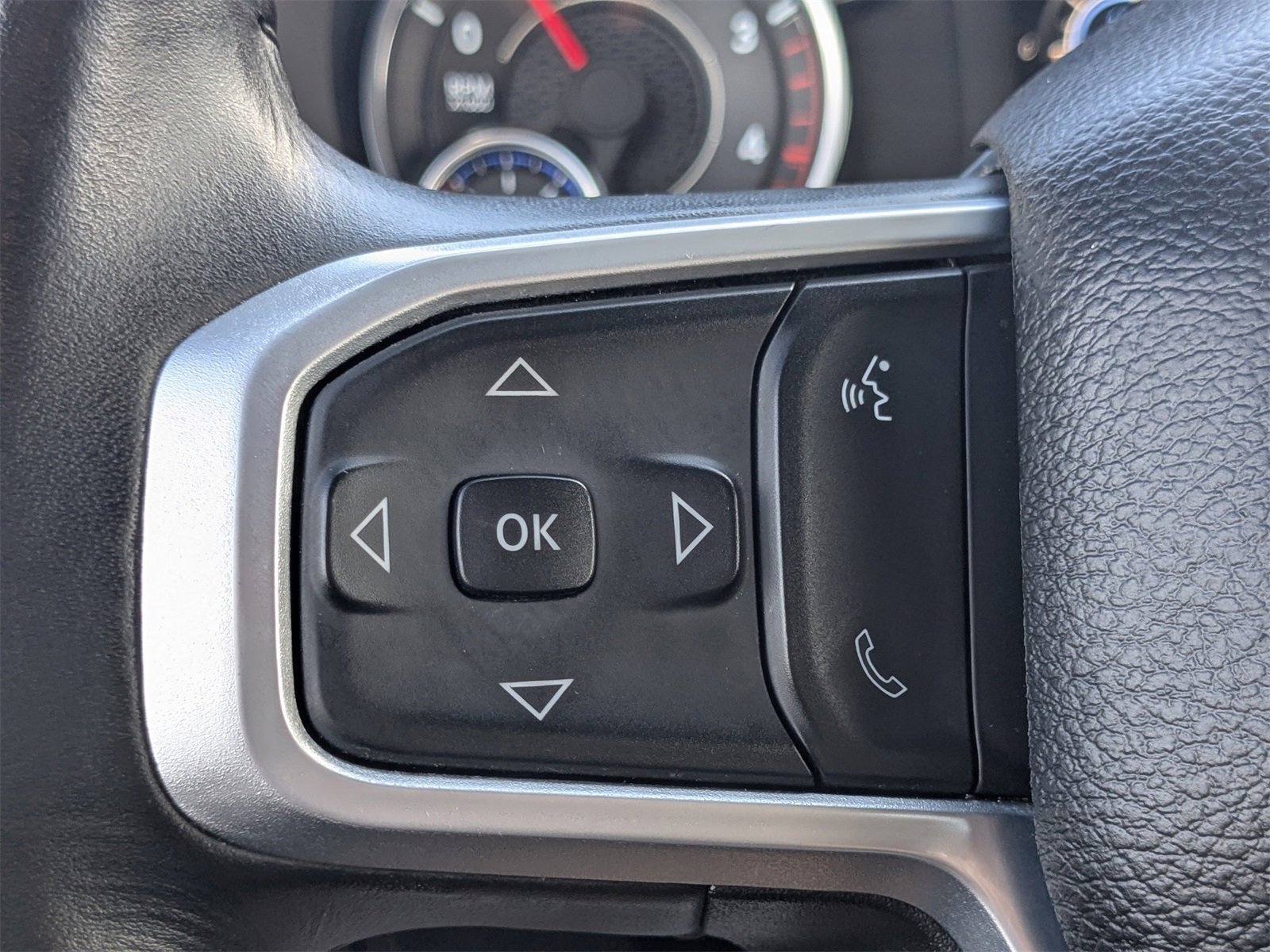 Used 2024 RAM 2500 Big Horn image 24