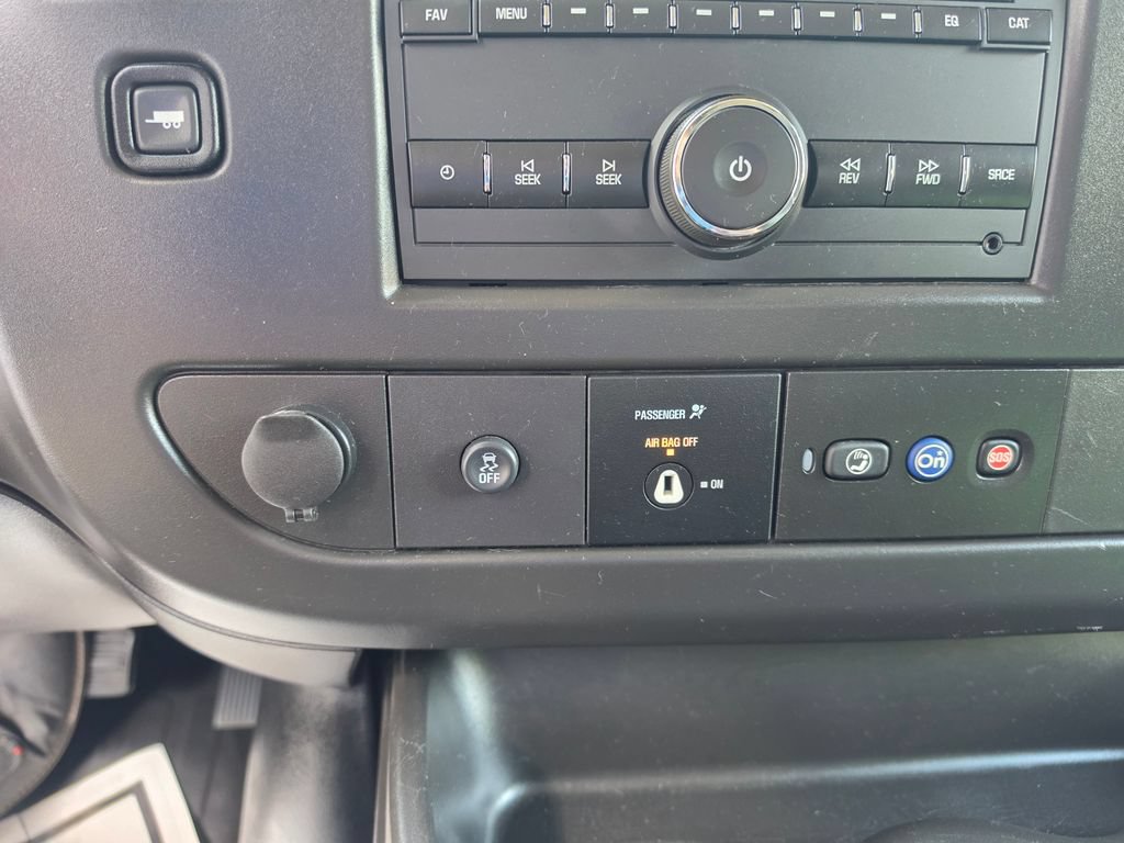Certified 2025 Chevrolet Express 2500 w/ Driver Convenience Package RWD image 26