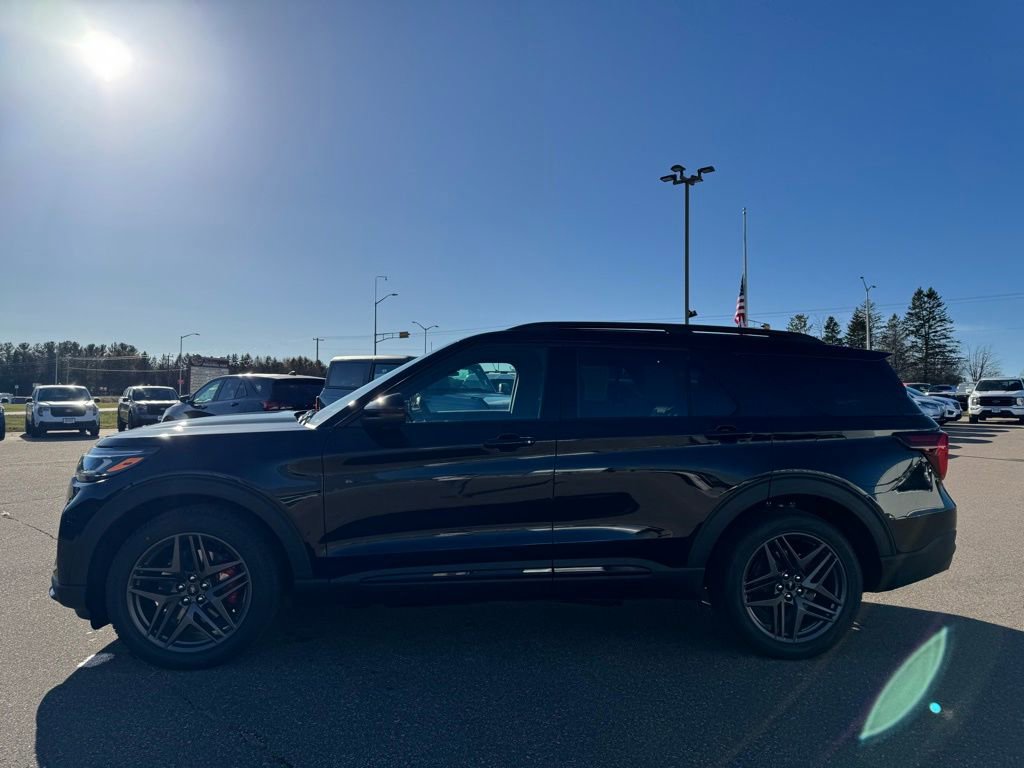 New 2026 Ford Explorer ST w/ Sun And Sound Package image 9