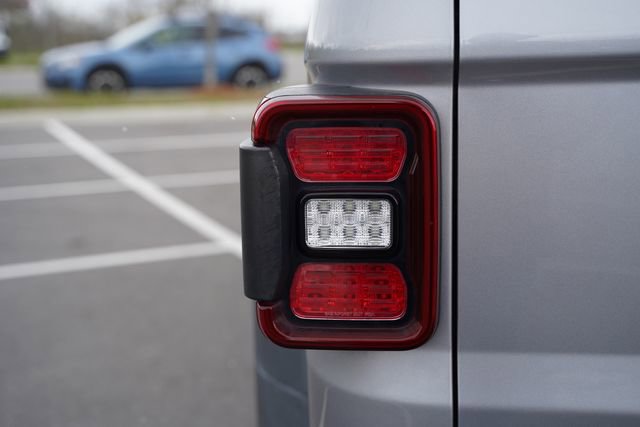 Used 2020 Jeep Gladiator Rubicon AWD/4WD image 35