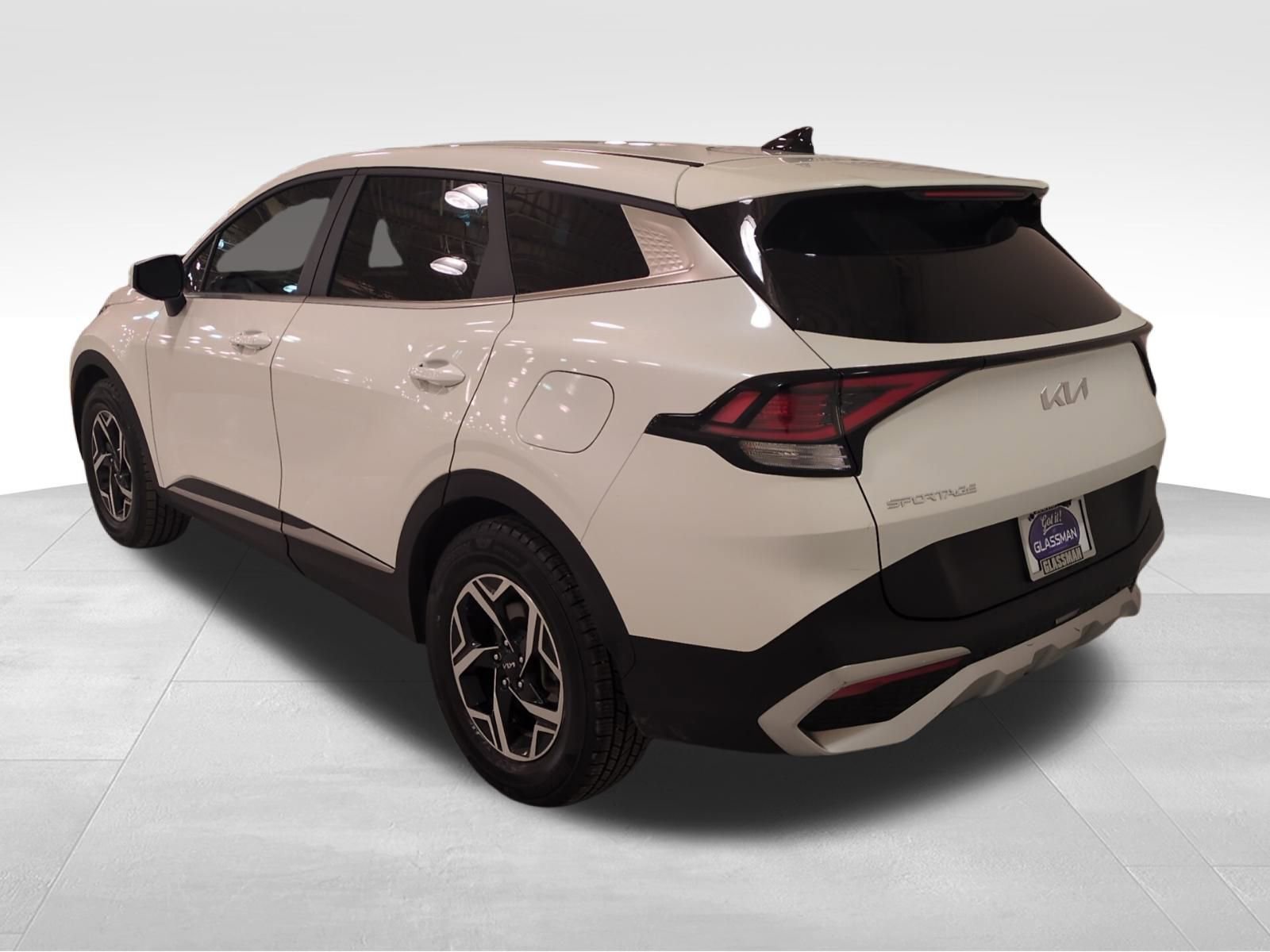 Certified 2023 Kia Sportage LX image 6