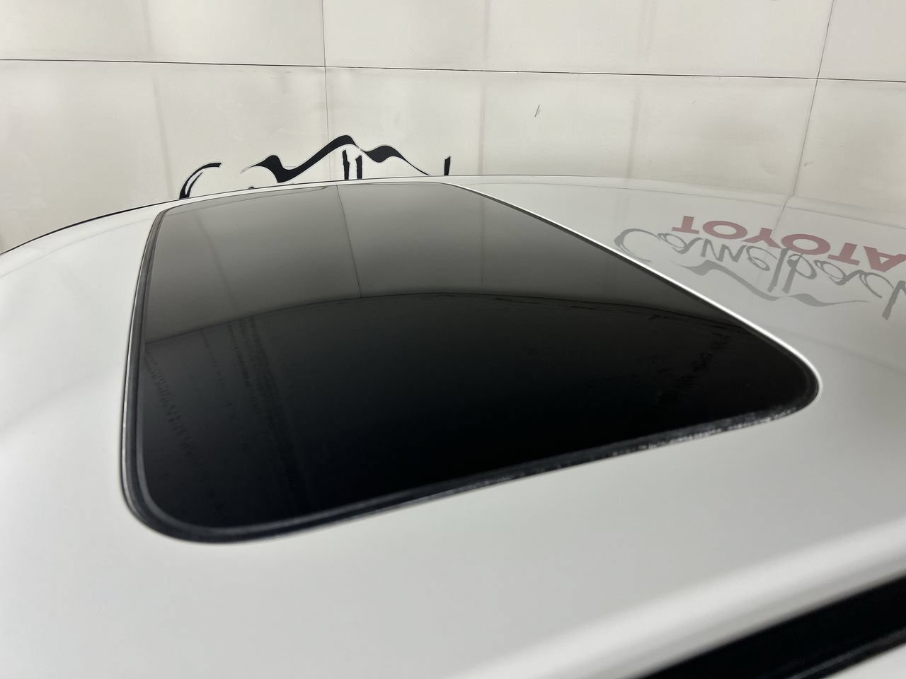 Used 2015 Honda Accord Touring image 11