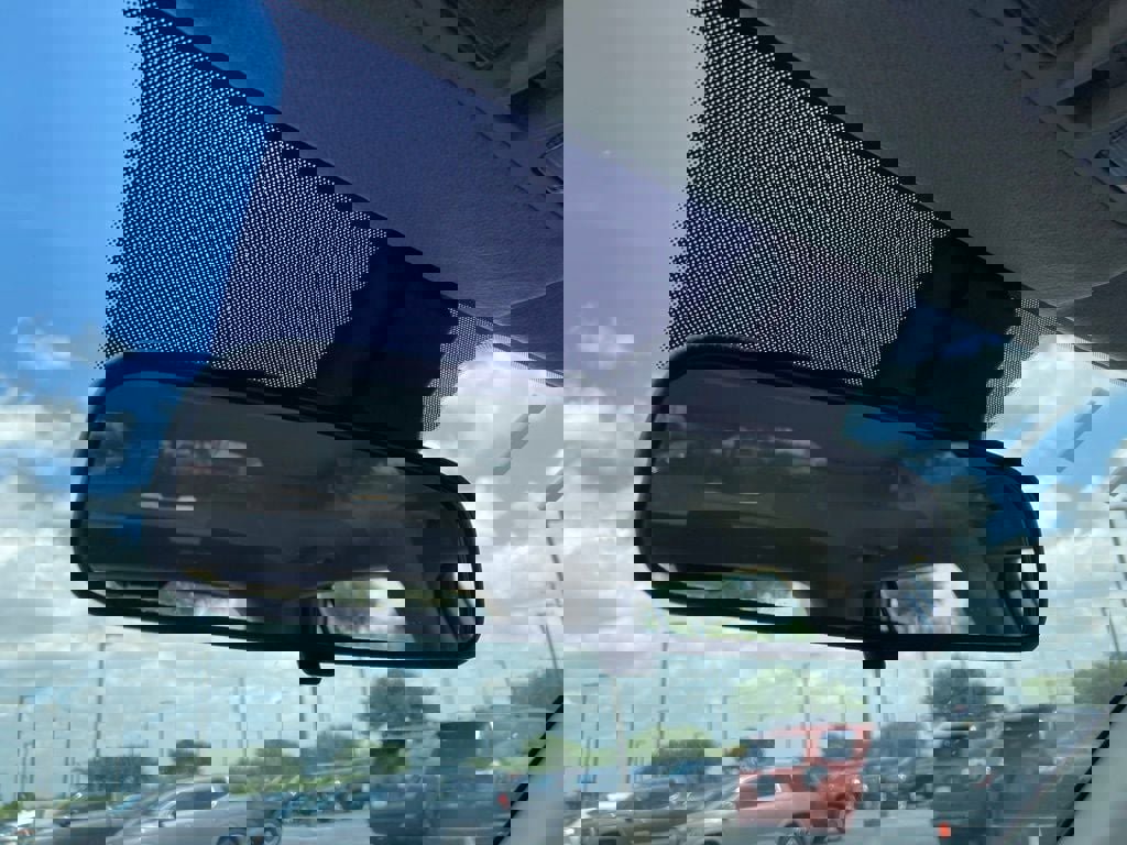 Used 2025 Hyundai Venue SEL image 27