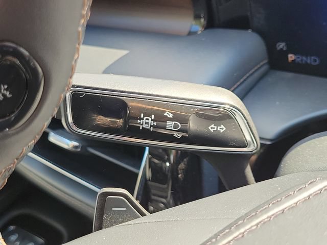 Used 2025 Lincoln Aviator Reserve w/ Equipment Group 201A AWD/4WD image 14