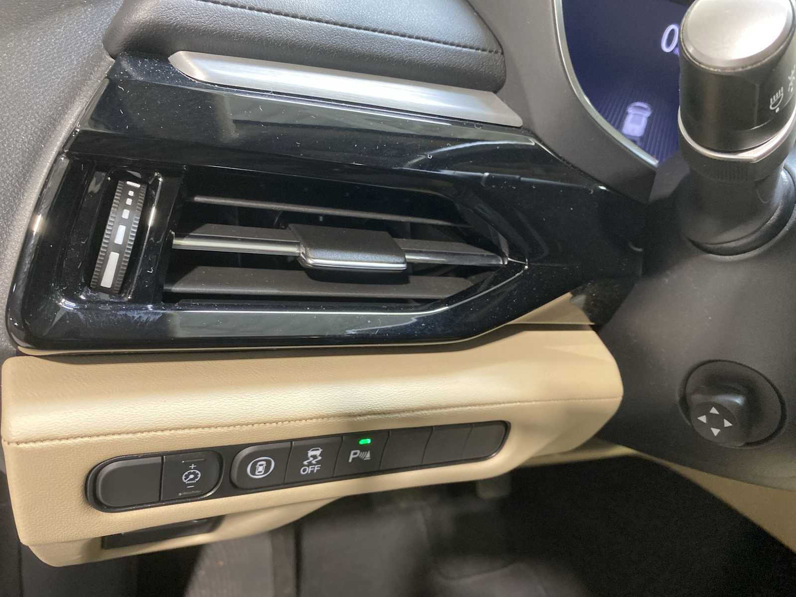 Certified 2023 Acura MDX SH-AWD w/ Technology Package image 24