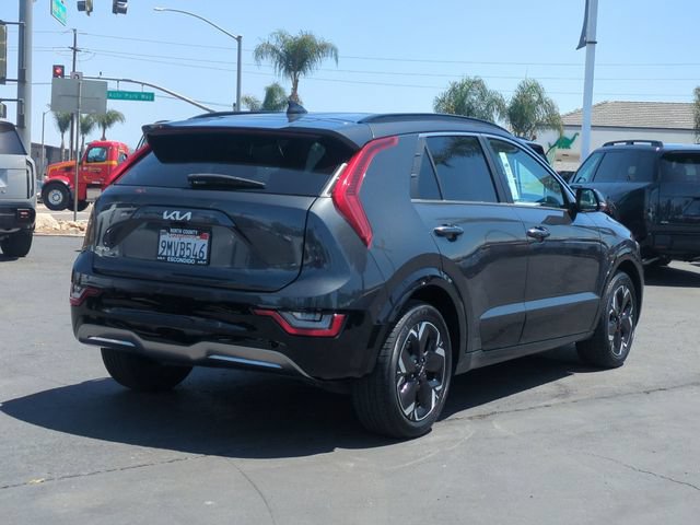 Certified 2024 Kia Niro Wave FWD image 3