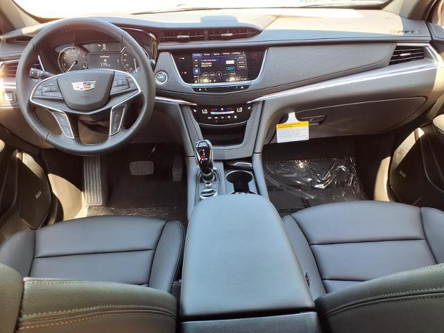 New 2026 Cadillac XT5 Luxury FWD image 11