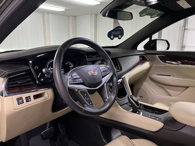 Certified 2019 Cadillac XT5 Premium Luxury FWD image 10