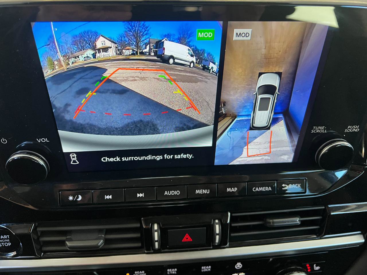 Used 2025 Nissan Pathfinder SL image 60