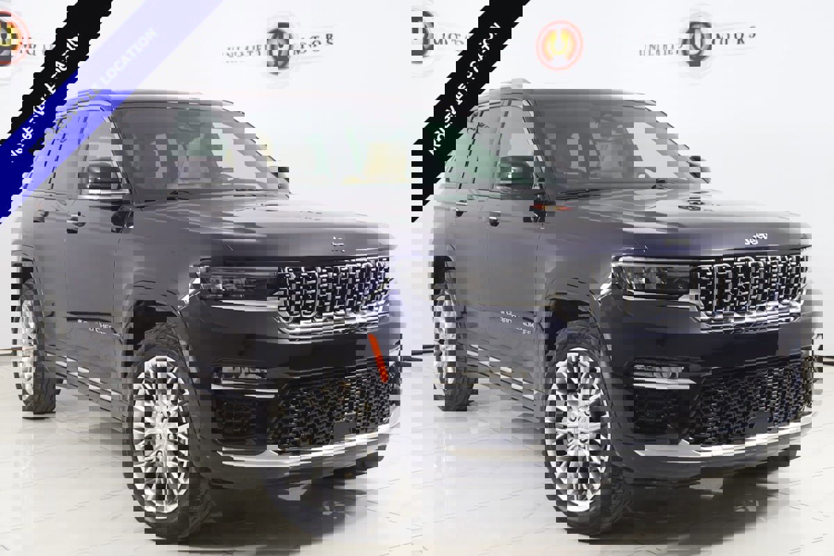 Used 2023 Jeep Grand Cherokee Summit w/ Luxury Tech Group V image 1