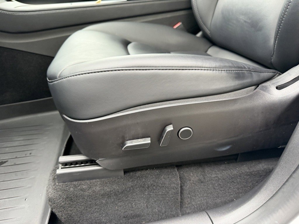 Used 2022 Tesla Model Y Performance image 15