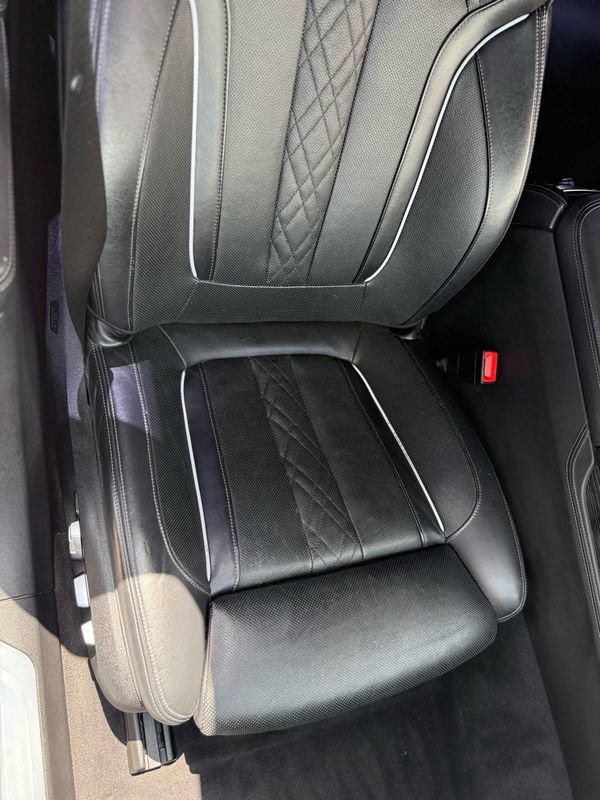 Used 2022 BMW 750i xDrive w/ M Sport Package AWD/4WD image 28