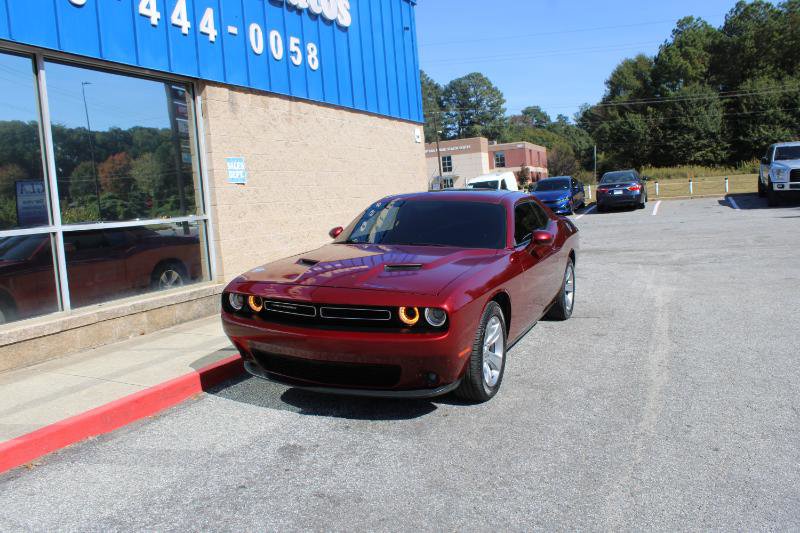 Used 2021 Dodge Challenger SXT w/ Driver Convenience Group image 3