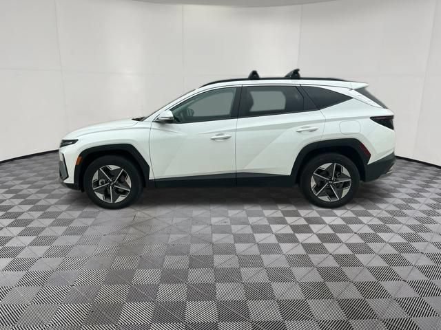 Certified 2025 Hyundai Tucson SEL AWD/4WD image 8