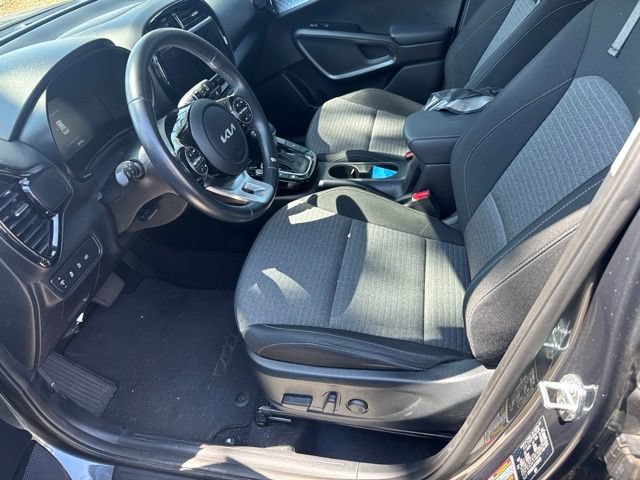 Certified 2023 Kia Soul EX FWD image 3
