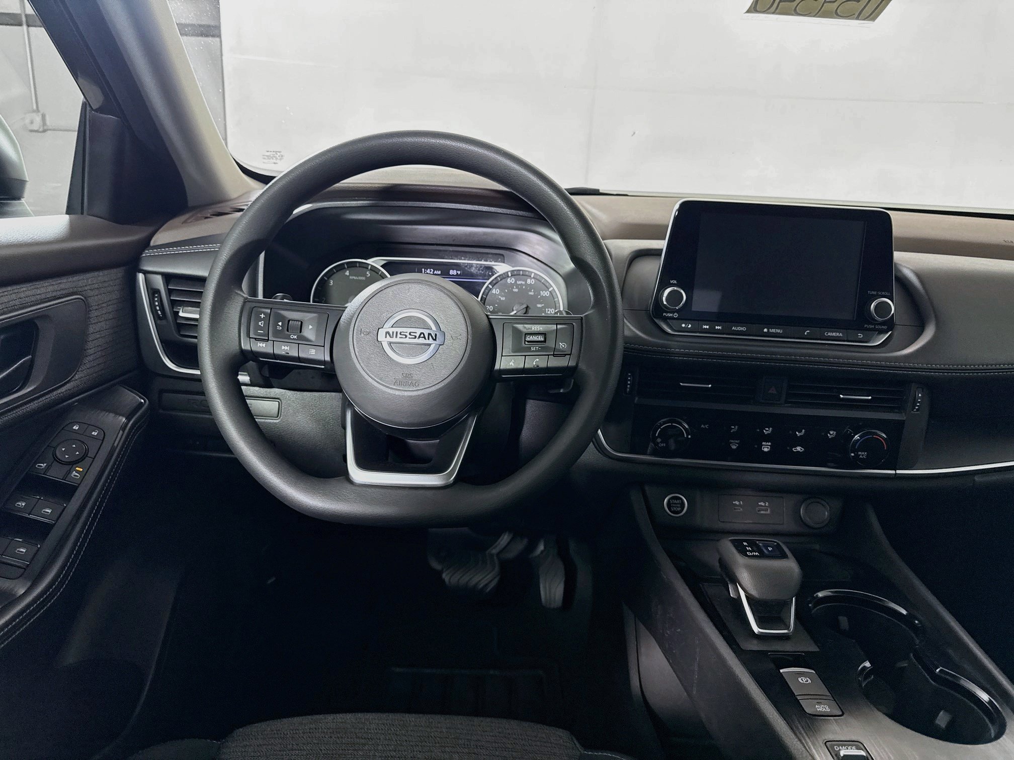 Used 2021 Nissan Rogue S FWD image 20