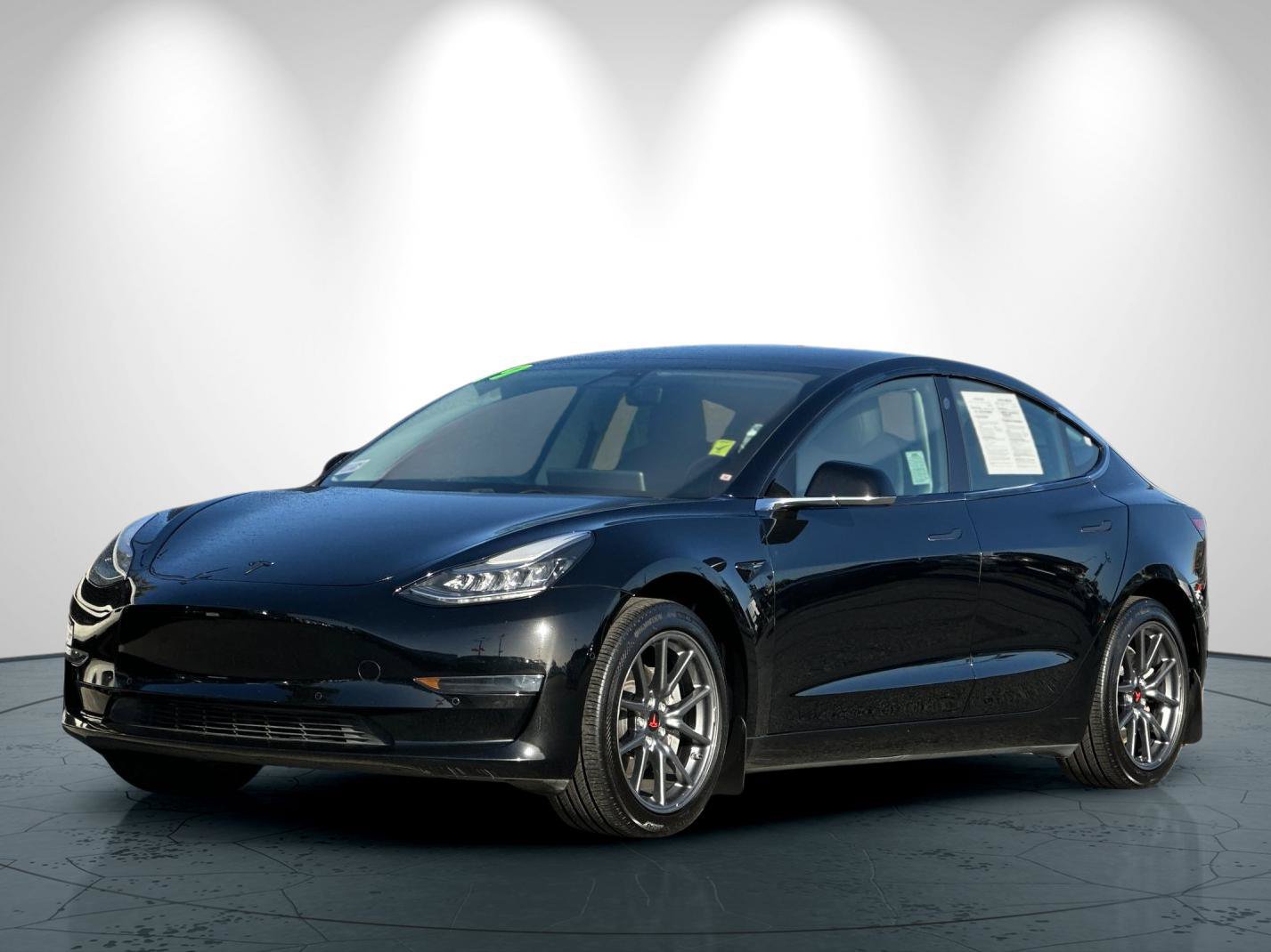 Used 2019 Tesla Model 3 Standard Range Plus RWD image 8