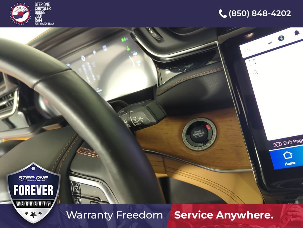 Used 2023 Jeep Grand Cherokee Summit AWD/4WD image 23