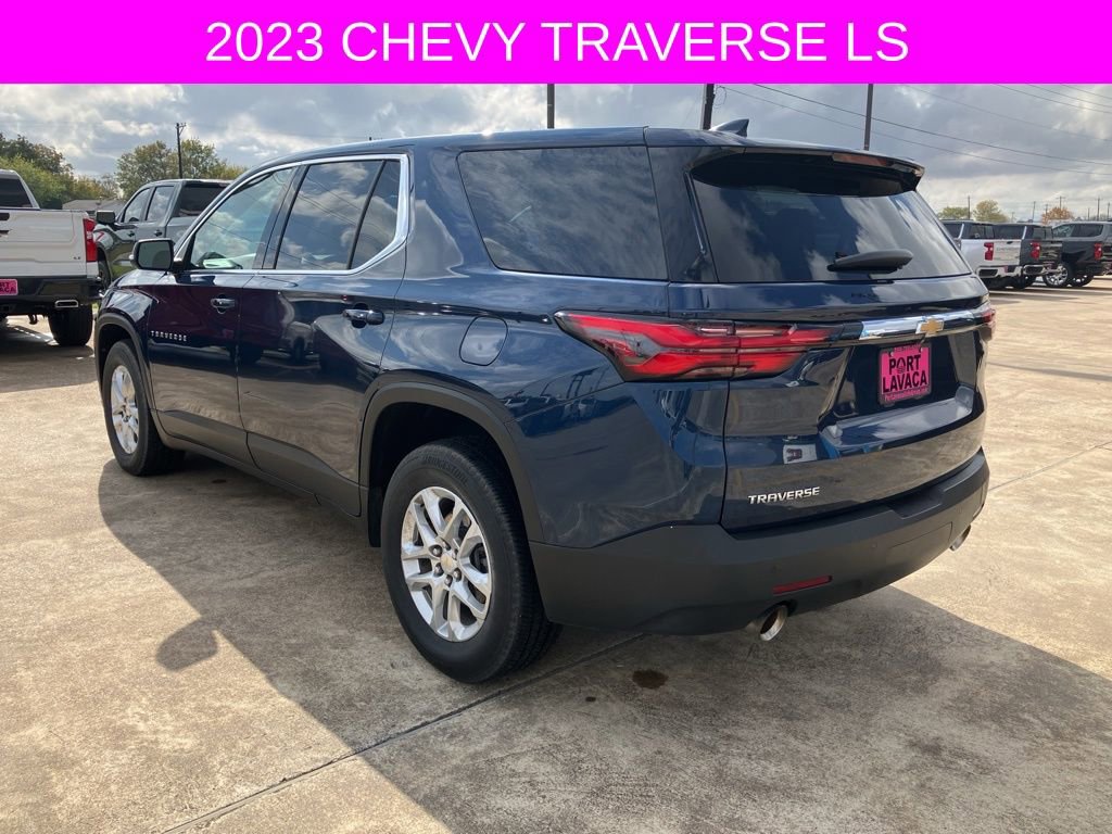 Used 2023 Chevrolet Traverse LS w/ Safety Package image 5