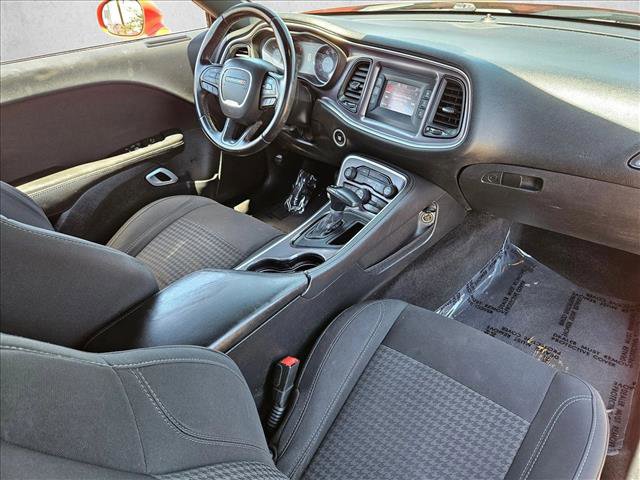 Used 2016 Dodge Challenger SXT RWD image 25