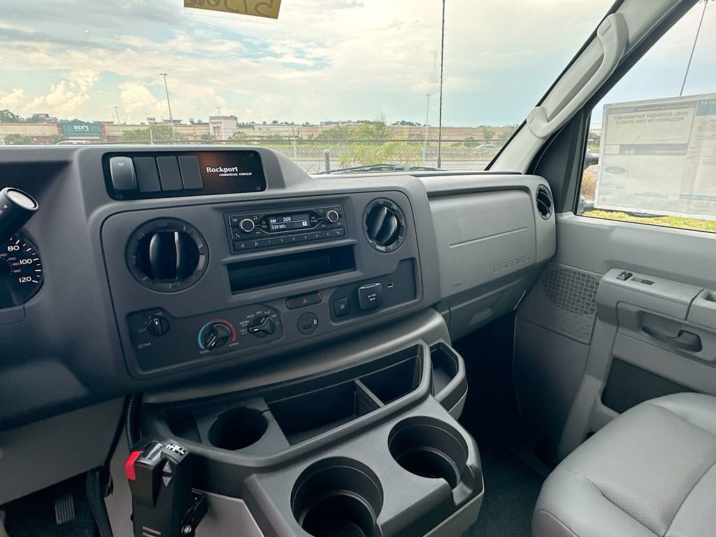 New 2025 Ford E-350 and Econoline 350 Super Duty w/ Power Equipment Group image 18