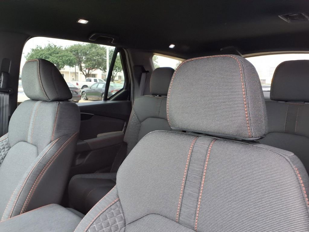 New 2026 Honda Pilot Sport image 17