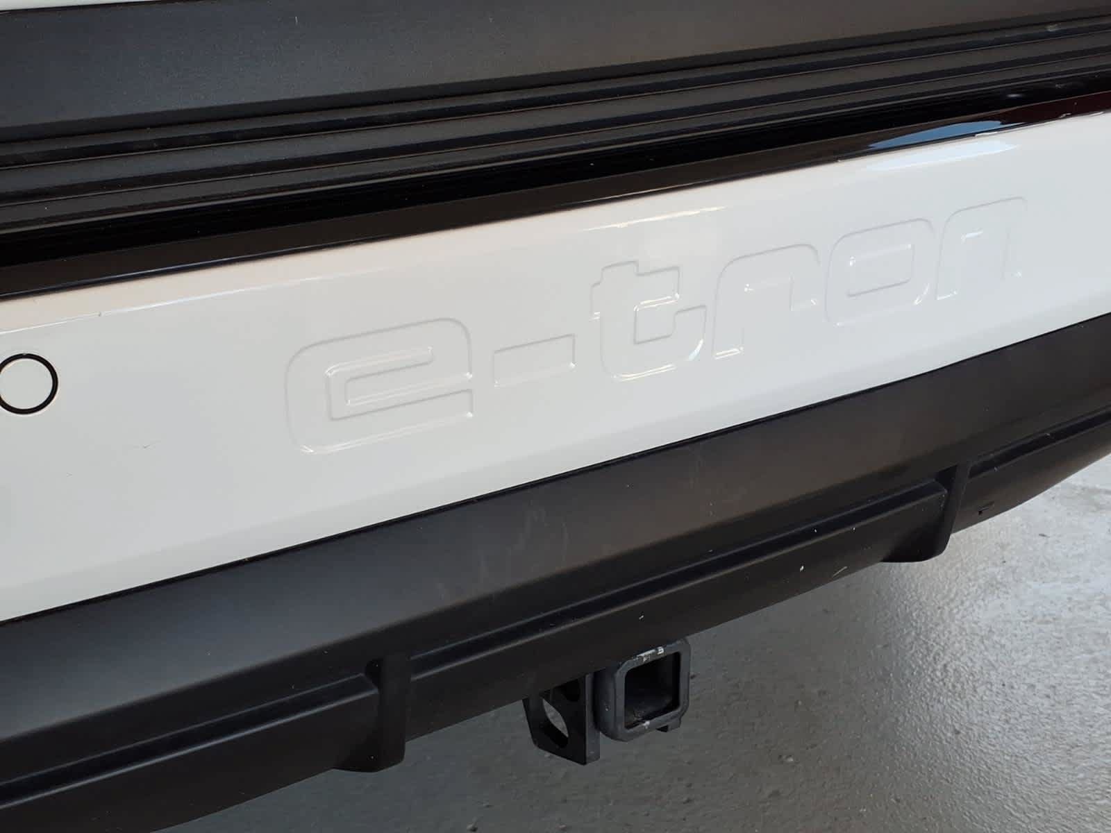 Certified 2024 Audi Q4 e-tron Premium Plus AWD/4WD image 11