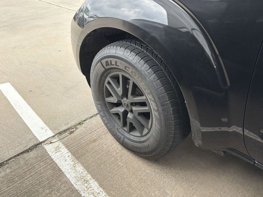 Used 2017 Nissan Frontier SV RWD image 4