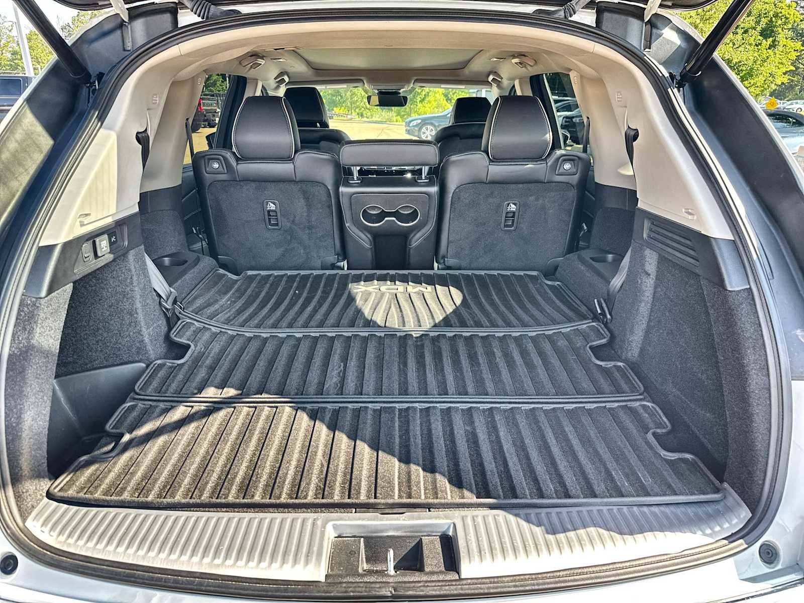 Used 2022 Acura MDX SH-AWD w/ Advance Package image 17