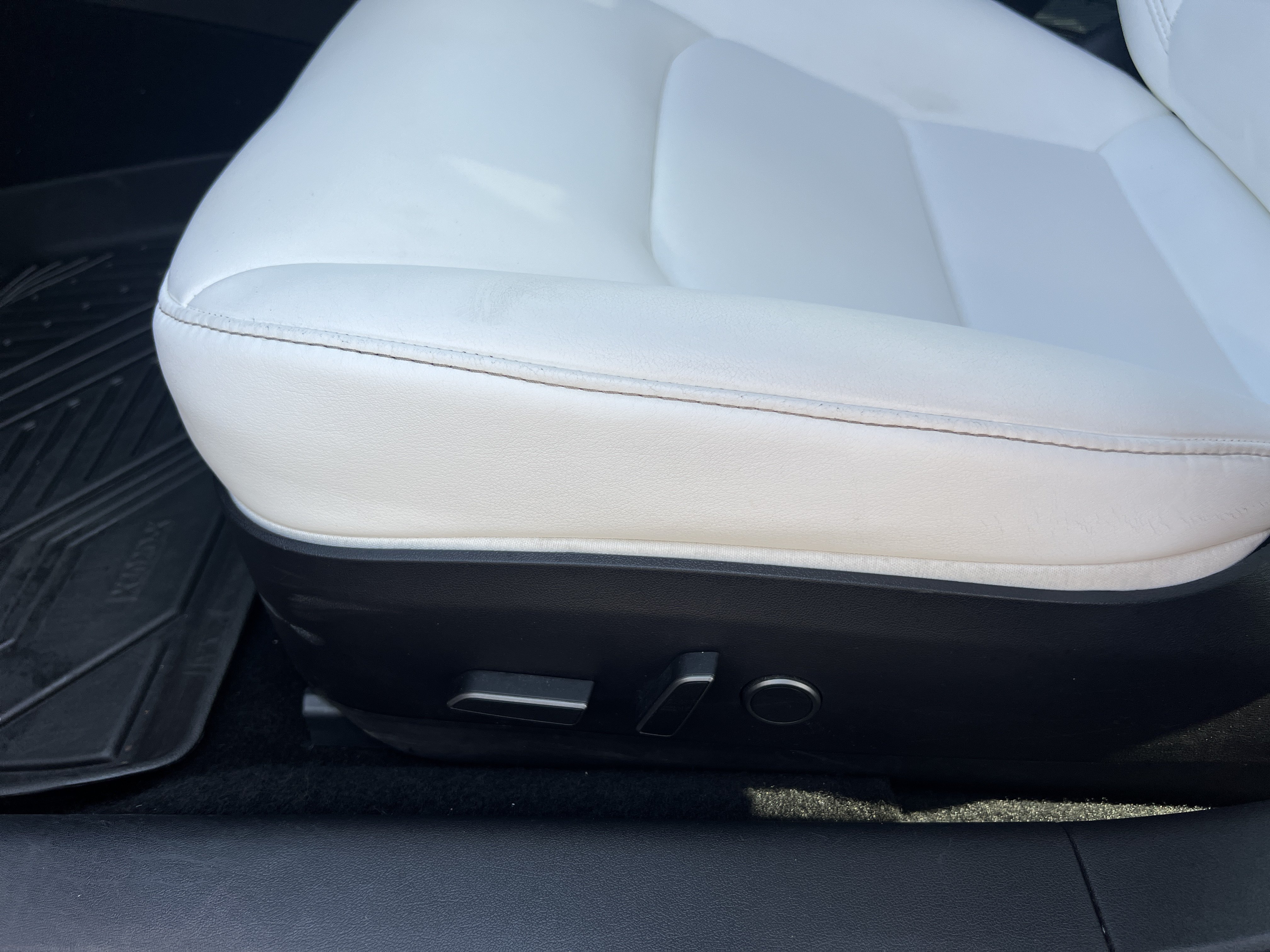 Used 2022 Tesla Model 3 Long Range AWD/4WD image 22