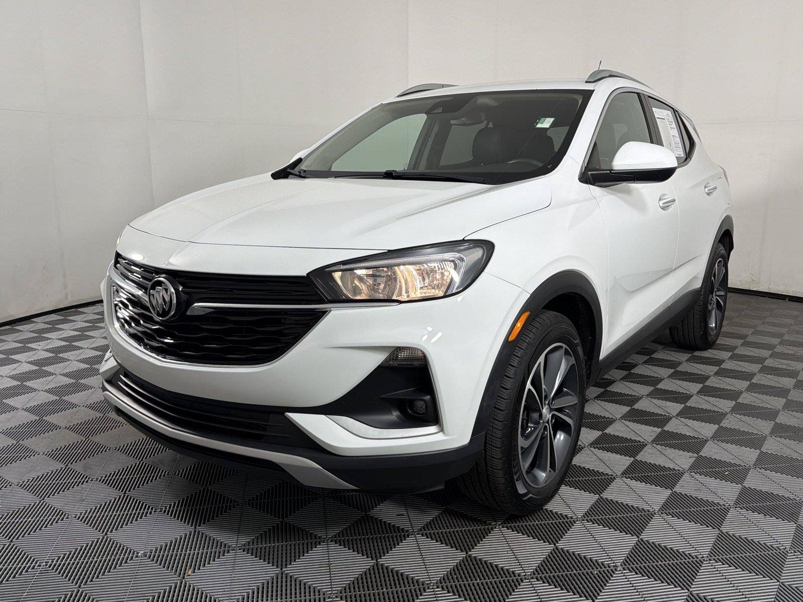 Certified 2023 Buick Encore GX Select w/ Safety Package II FWD image 3