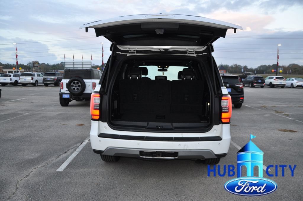 Used 2021 Ford Expedition Limited image 23