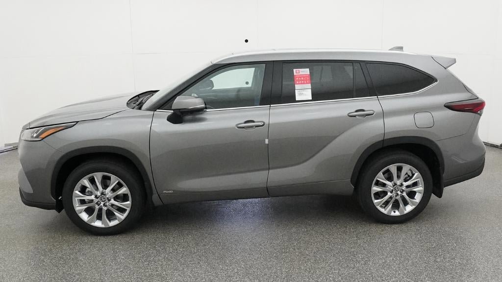 New 2026 Toyota Highlander Limited AWD/4WD image 3