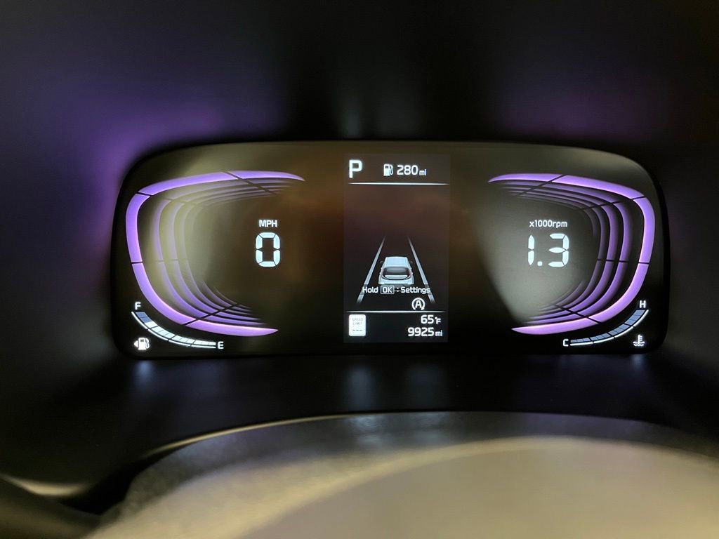 Used 2025 Kia Soul LX w/ LX Technology Package FWD image 18