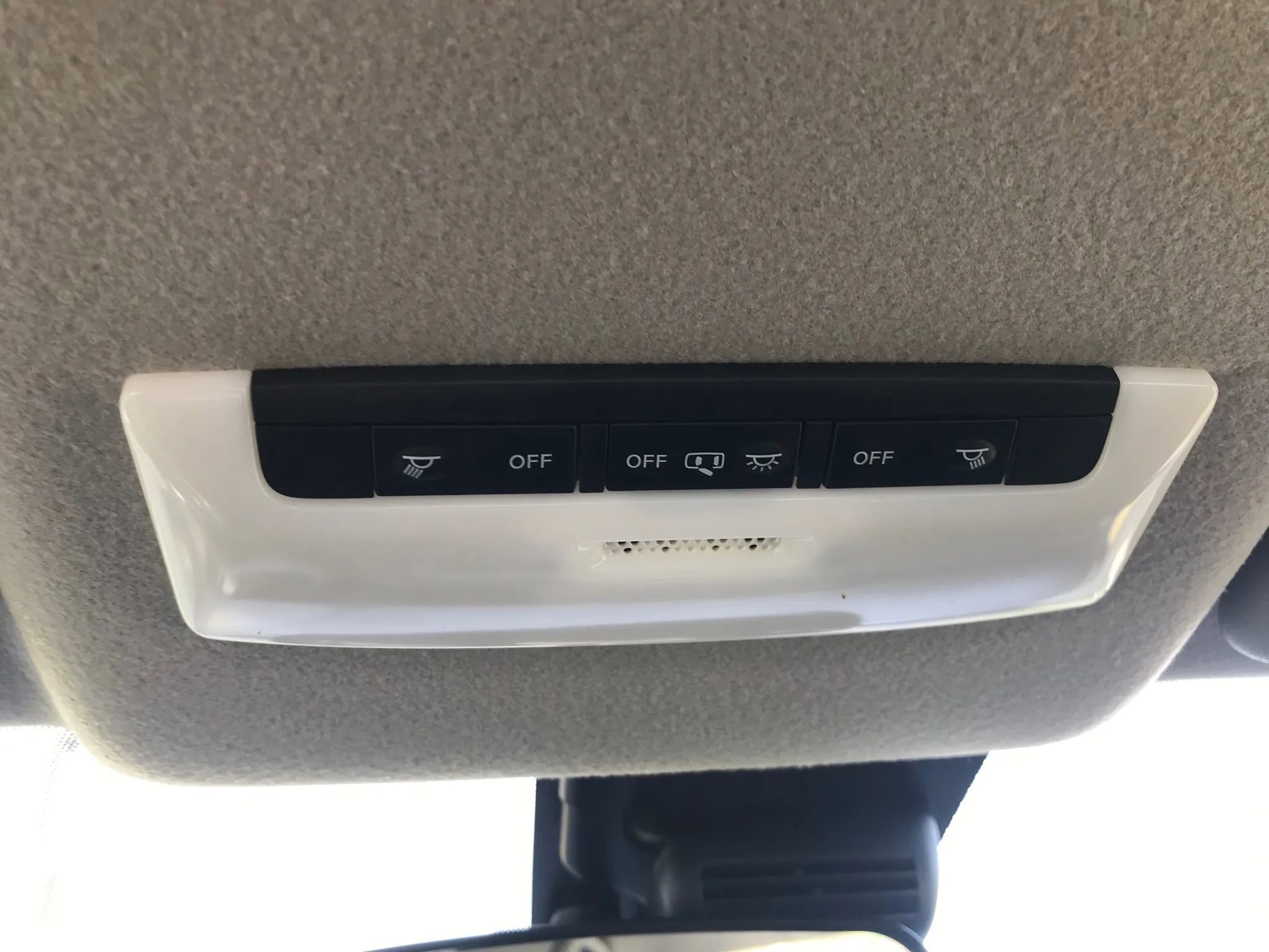 Used 2024 Nissan Versa S w/ Trunk Package image 20