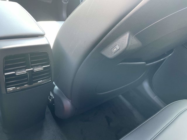 New 2026 Kia Niro EX FWD image 12