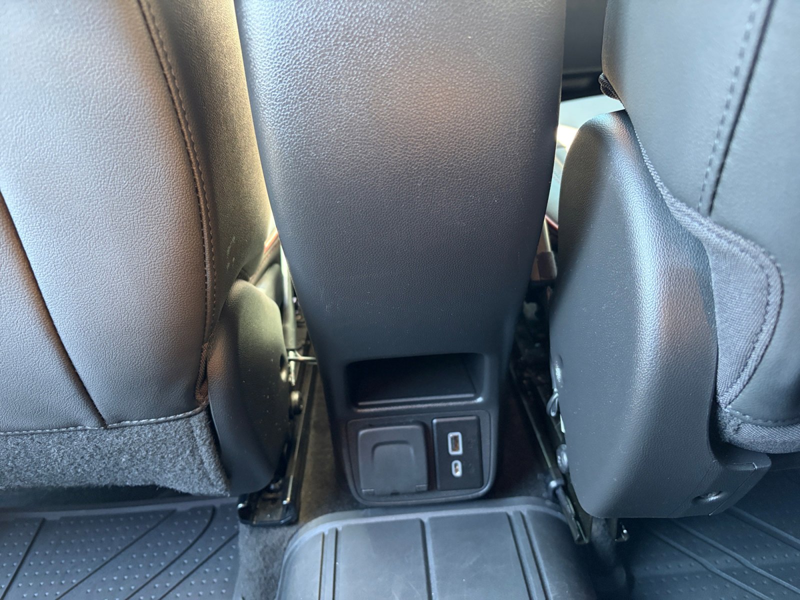 Used 2025 Chevrolet TrailBlazer RS w/ Convenience Package image 32