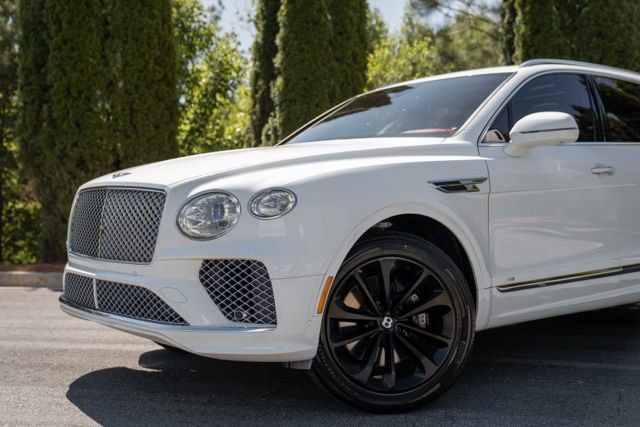 Used 2022 Bentley Bentayga image 3