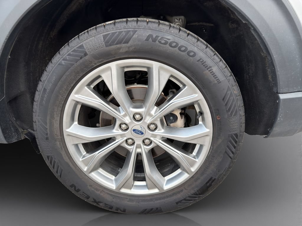 Used 2024 Ford Explorer Limited AWD/4WD image 34