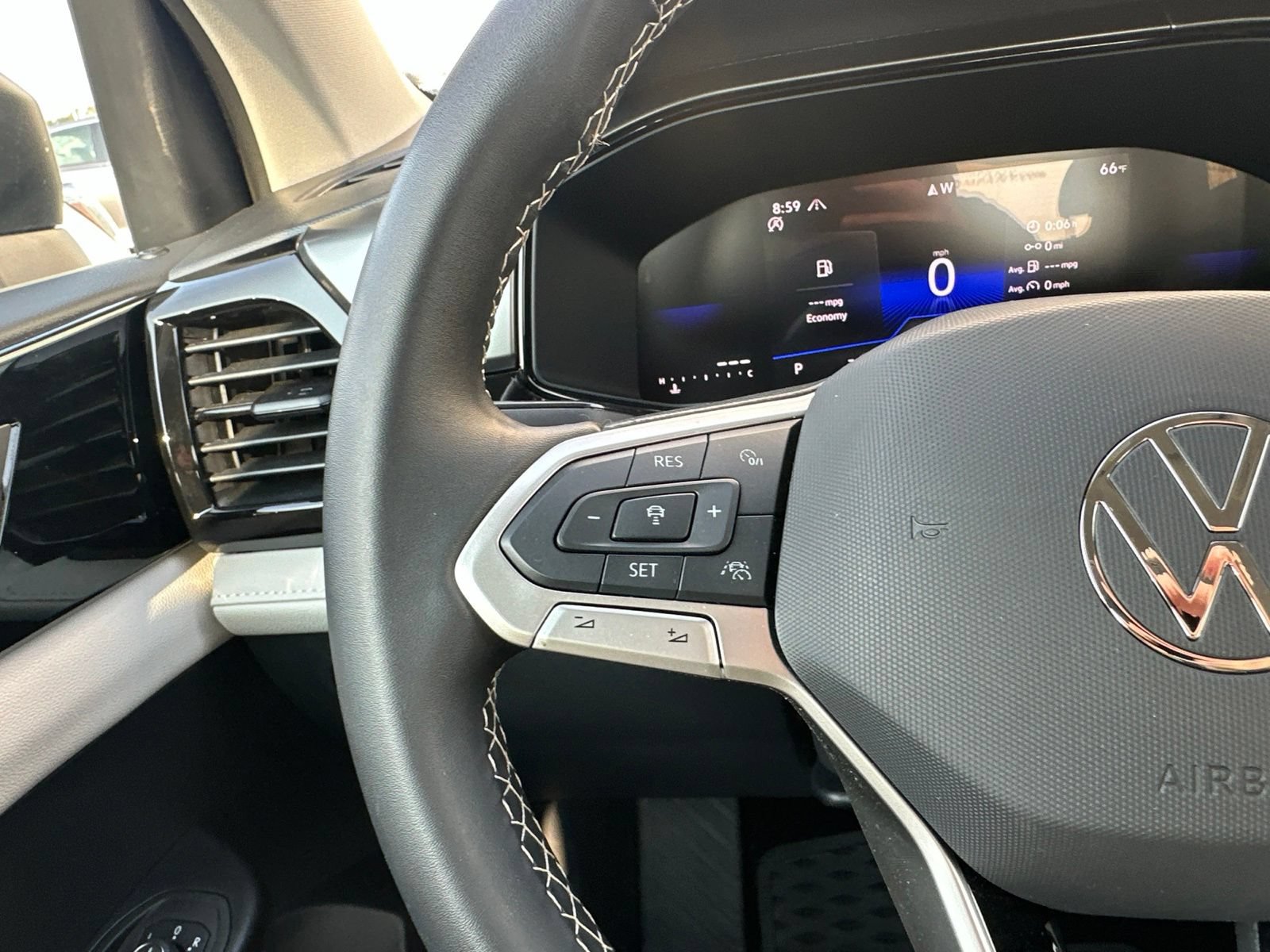 Certified 2025 Volkswagen Taos S AWD/4WD image 48