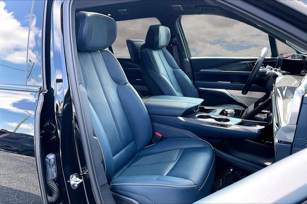 Certified 2026 Cadillac Escalade IQ Sport 2 AWD/4WD image 30