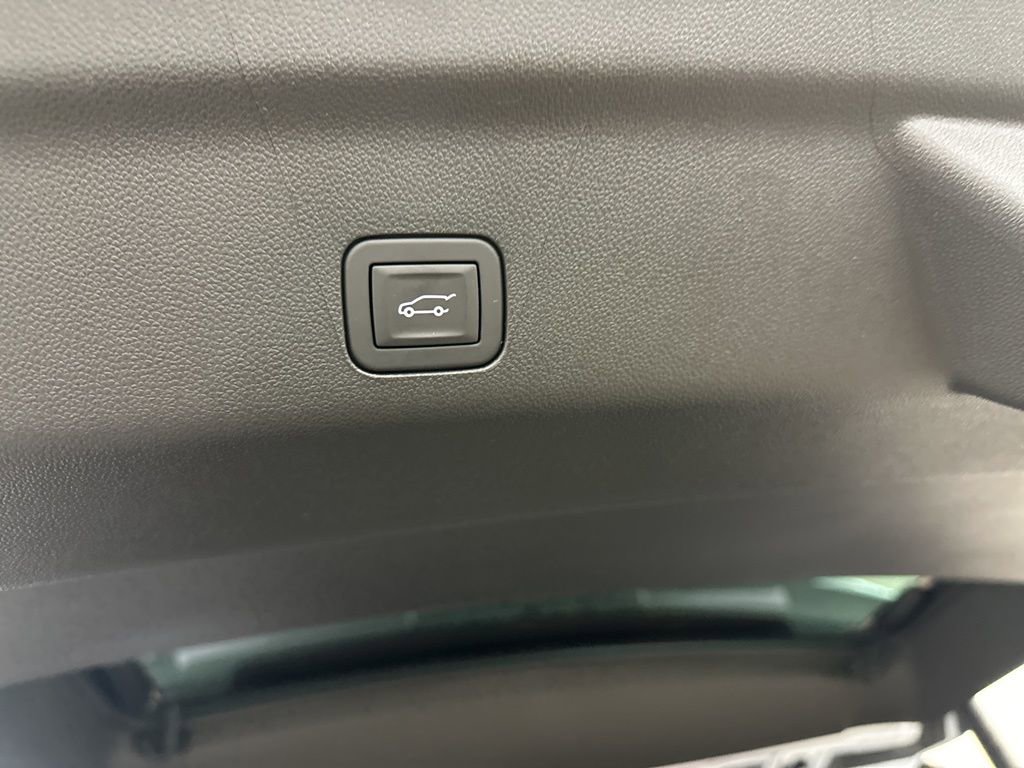 New 2026 Cadillac Escalade Platinum Sport w/ LPO, ONYX Package image 24