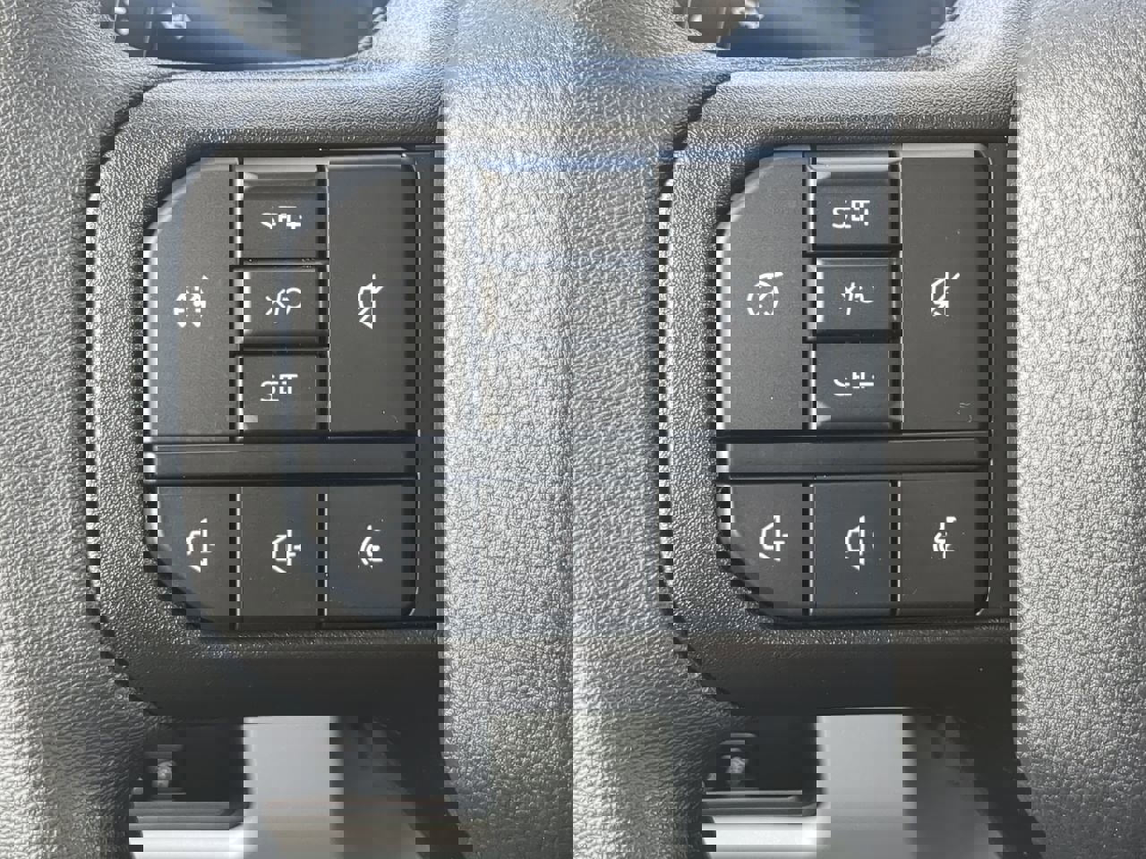 New 2026 Ford F250 XL w/ XL Chrome Package image 22