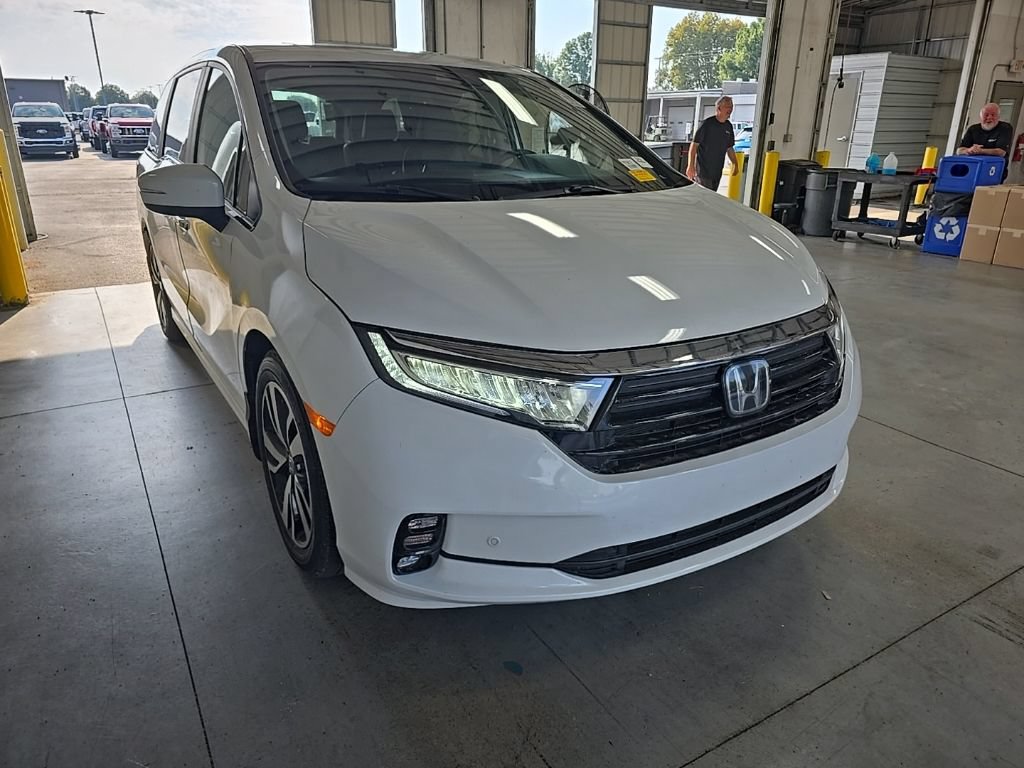 Used 2023 Honda Odyssey Touring image 1
