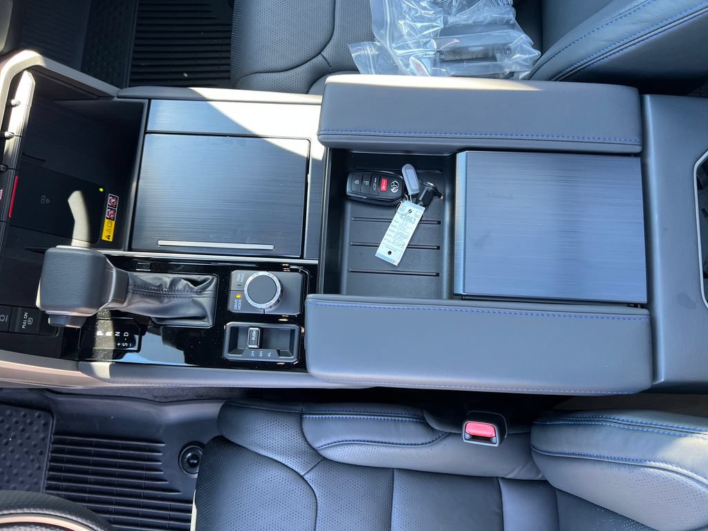 New 2026 Toyota Sequoia Platinum AWD/4WD image 27