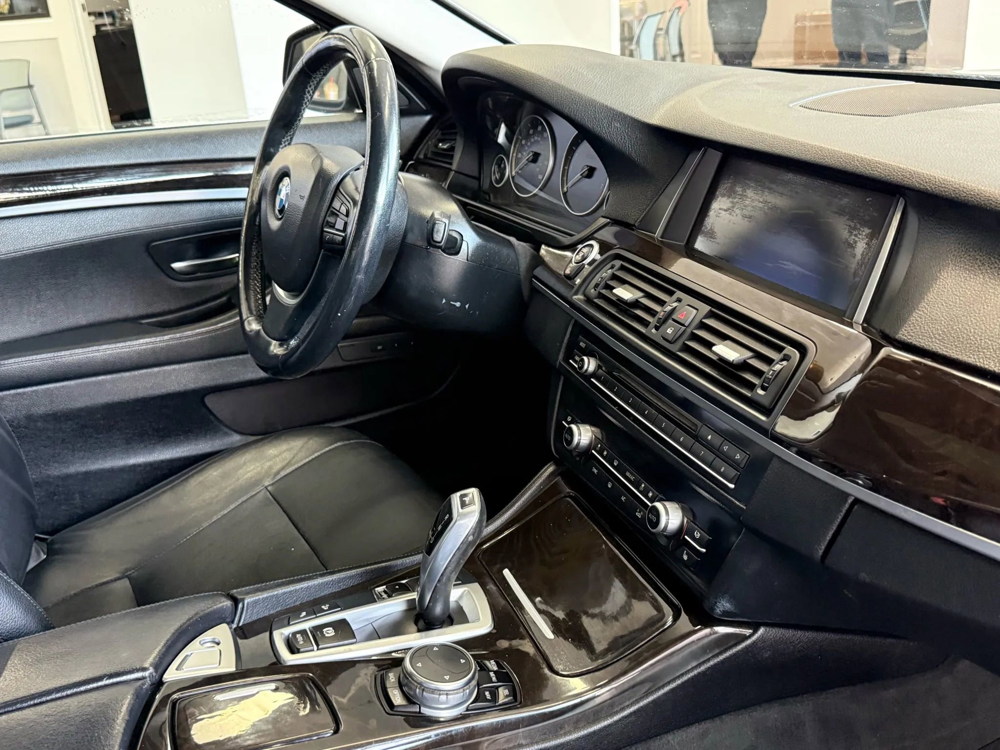 Used 2015 BMW 528i xDrive Sedan image 23