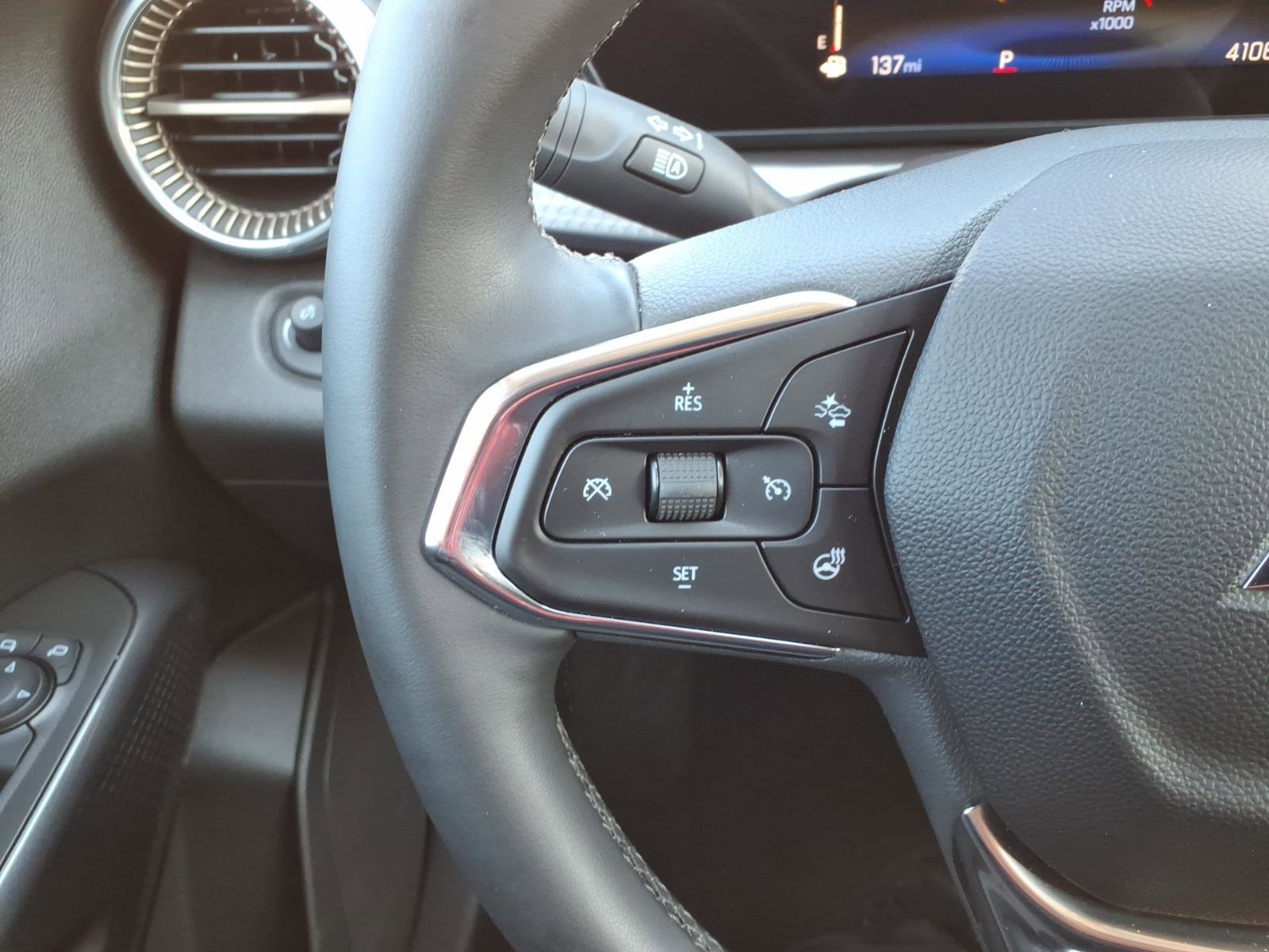 Used 2025 Chevrolet Trax ACTIV w/ Driver Confidence Package image 14