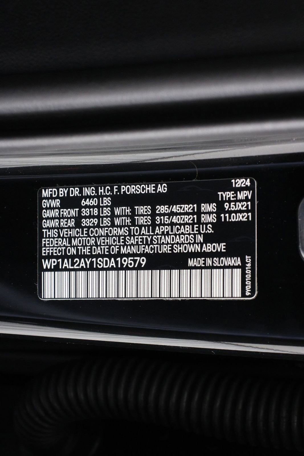 Certified 2025 Porsche Cayenne S AWD/4WD image 19
