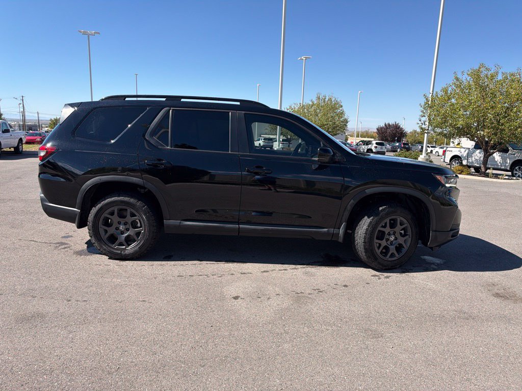 Used 2024 Honda Pilot TrailSport image 6